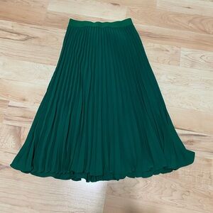 NWT Grace Karin kelly green pleated skirt